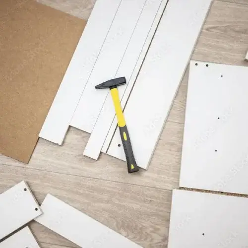 peças de gavetas com martelo profissinal para montagem de moveis